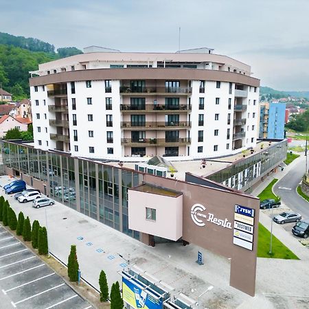 City Center Accommodation 111 Resita Zewnętrze zdjęcie