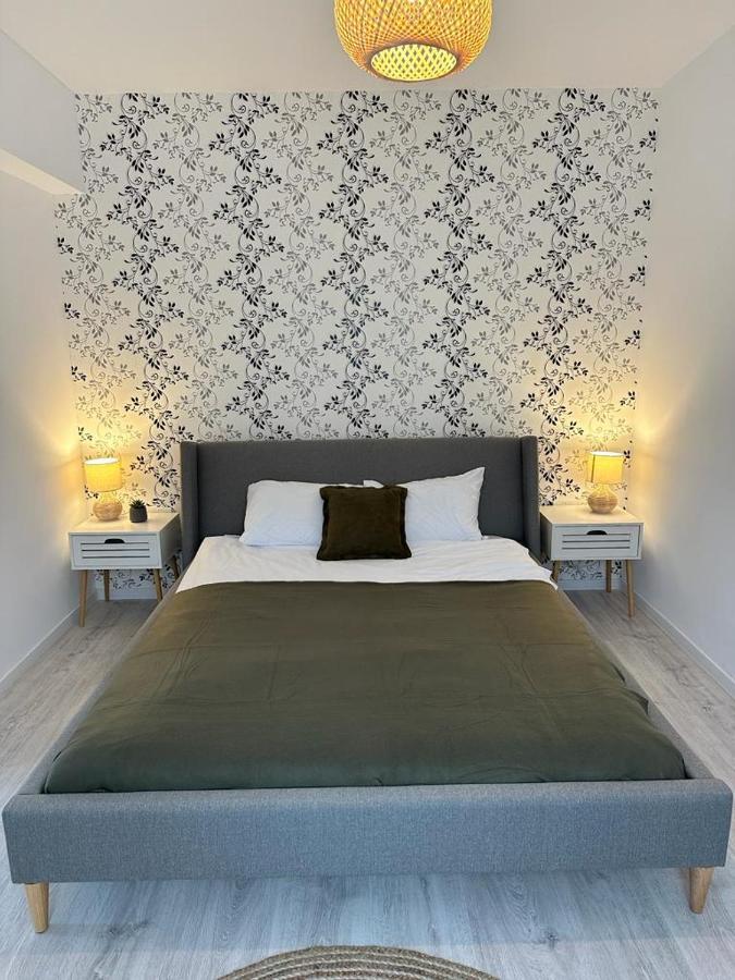 City Center Accommodation 111 Resita Zewnętrze zdjęcie